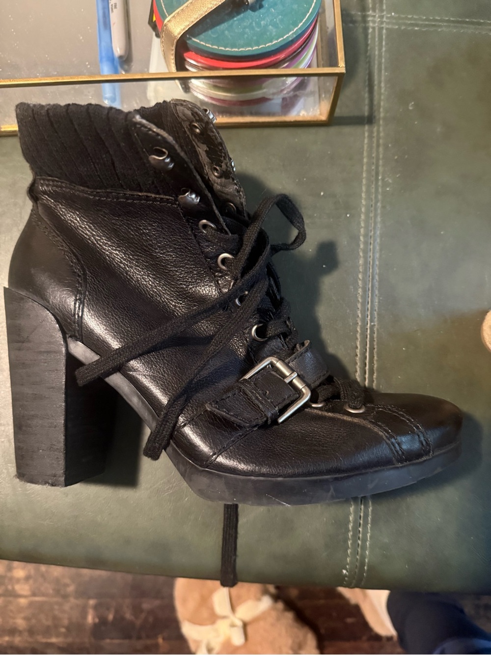 NWOT NINE WEST CUZZA Block Heel Ankle Boots Black Leather in great condition